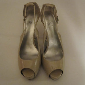 Worthington Nude Peep-Toe Pumps faux leather 8M